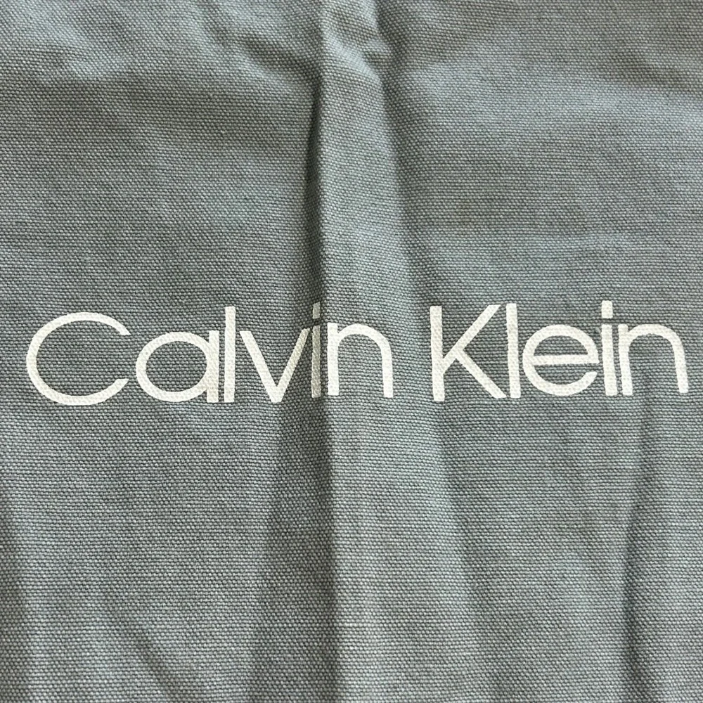 Calvin Klein calvin klein